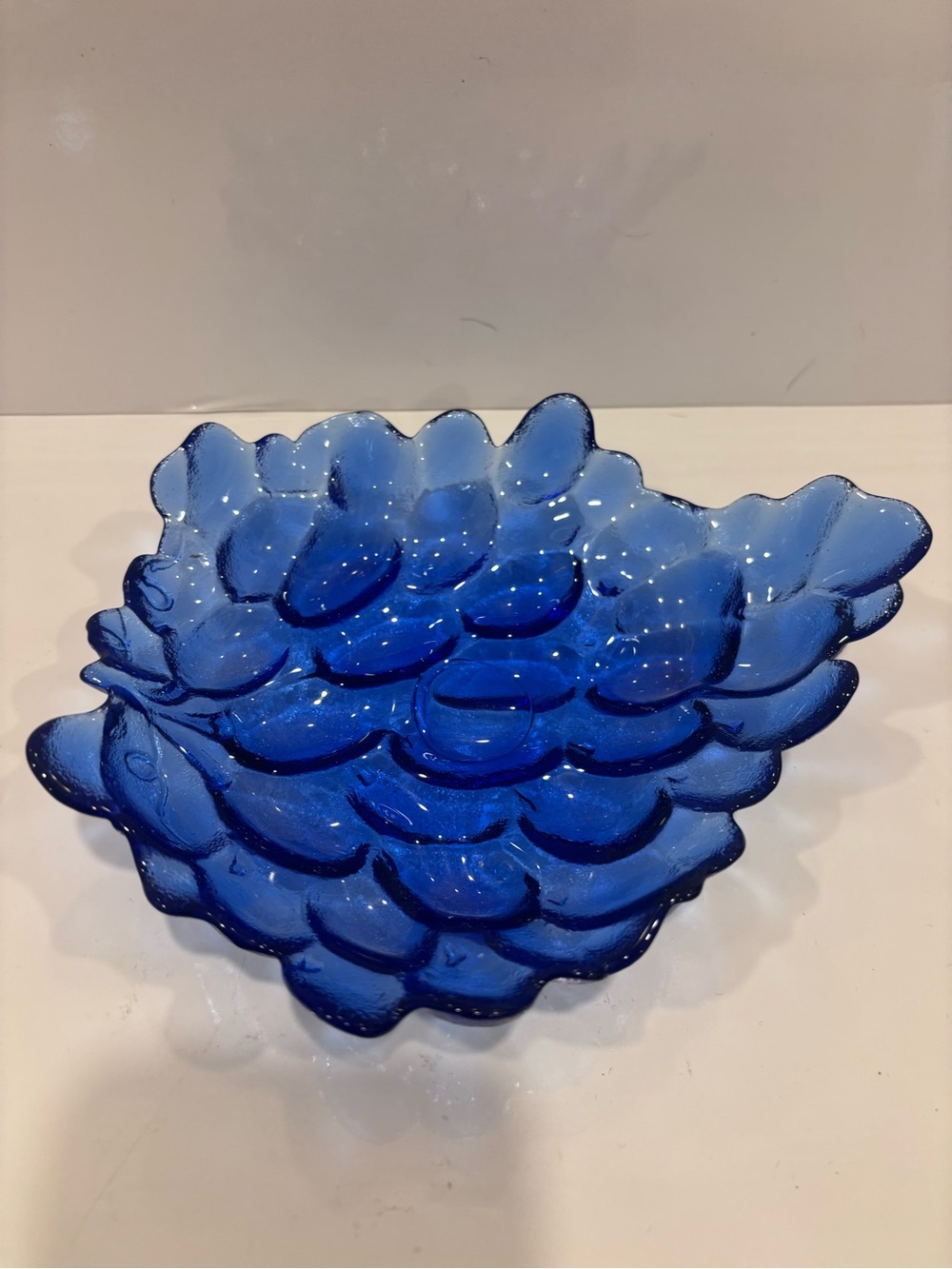Vintage Cobalt Blue Grape Pattern Pressed Glass Bowl Fruit Candy Dish 8.5”